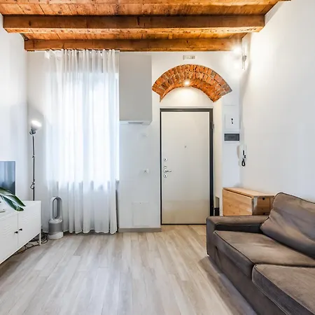 Apartment 200mt Metro - Design For Creative Living *
