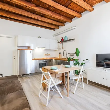 Apartment 200mt Metro - Design For Creative Living Milan