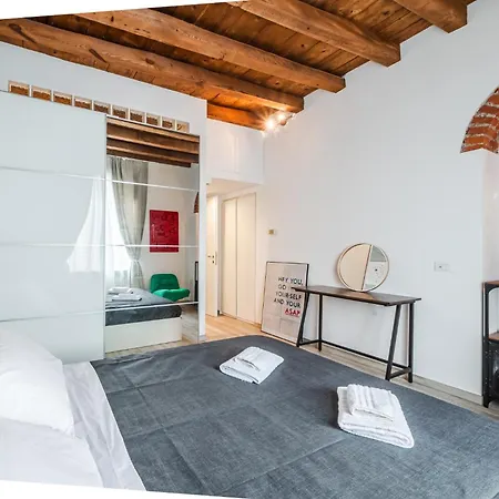 Apartament 200mt Metro - Design For Creative Living *